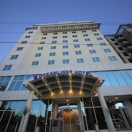 Dreamliner Hotel Адис Абеба Екстериор снимка