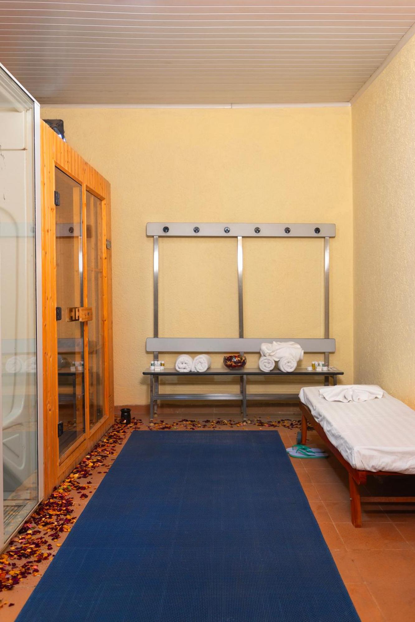 Dreamliner Hotel Адис Абеба Екстериор снимка