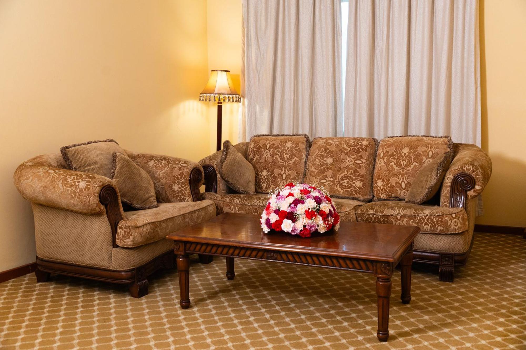 Dreamliner Hotel Адис Абеба Екстериор снимка