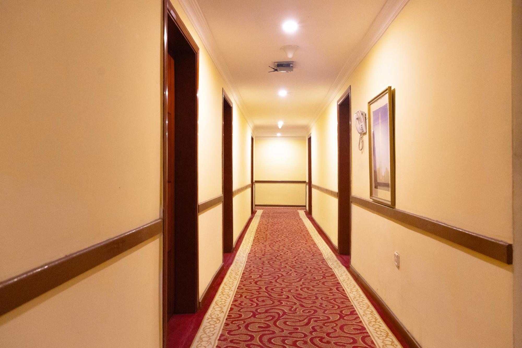 Dreamliner Hotel Адис Абеба Екстериор снимка